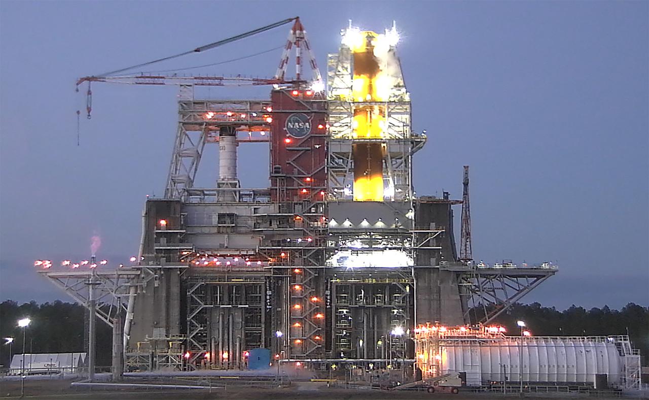 Operators at the B-2 Test Stand at Stennis Space Center near Bay St. Louis, Mississippi, conducted a wet dress rehearsal for the hot fire test of the core stage of NASA’s Space Launch System on Dec. 21, 2020. In this image, liquid oxygen can be seen venting near the top of the installed core stage. Following the wet dress rehearsal, operators will conduct a full hot fire test of the core stage and its four RS-25 engines. The hot fire will conclude a series of eight Green Run tests of all core stage systems before it is transported to Kennedy Space Center for launch on the Artemis I mission.